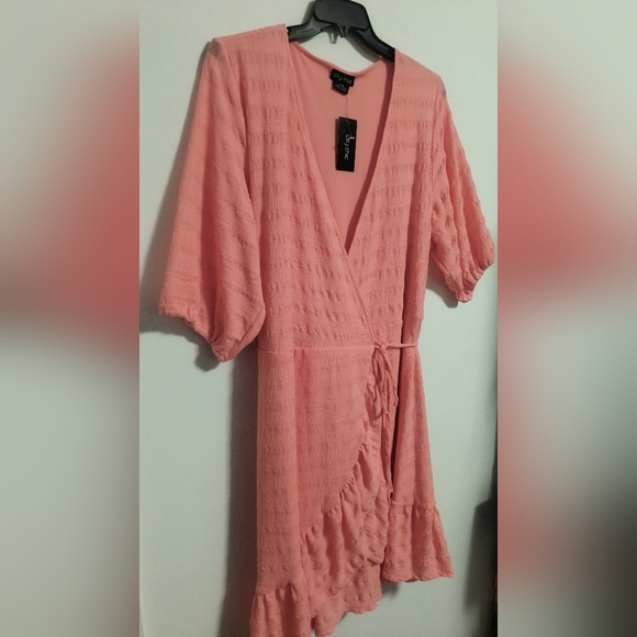 New Peach Ruffle Wrap Dress / Size 2X - Picture 1 of 12